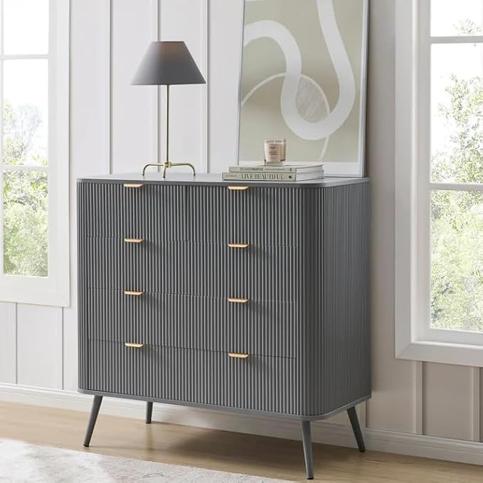 Wooden Chest of 5 Drawers