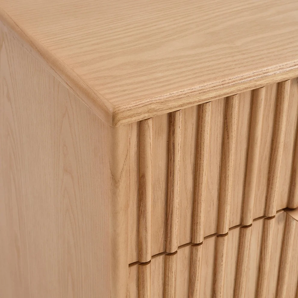 Light Wood 6 Drawer Chest with Fluted Front & Wooden Legs furnitell
